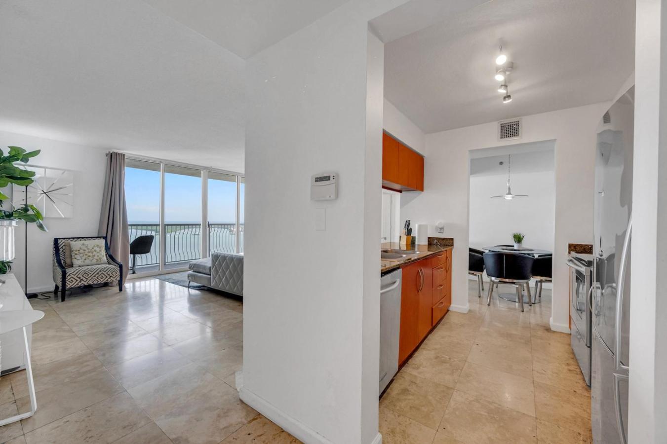 *Luxurious Highrise 2Brcondo Brickell- Waterviews* Маями Екстериор снимка